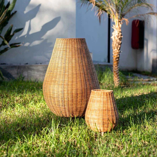 LÁMPARA DE PIE EXTERIOR SIN CABLE PORTÁTIL SAONA 70 BATERIA RECARGABLE