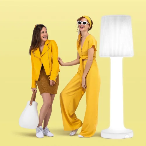 LÁMPARA DE PIE EXTERIOR CARMEN 165 CABLE LUZ FRÍA