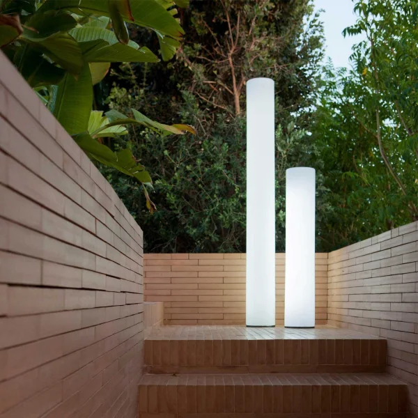 LÁMPARA DE PIE EXTERIOR FITY 100 CABLE LUZ FRÍA