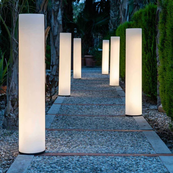 LÁMPARA DE PIE EXTERIOR FITY 100 CABLE LUZ FRÍA