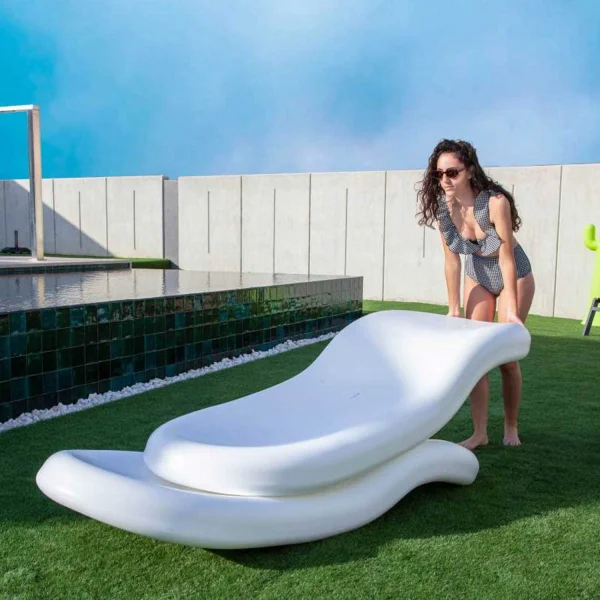 MESA EXTERIOR ACAI COLOR BLANCO 60