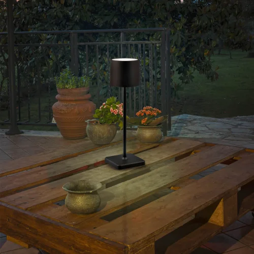 LÁMPARA DE MESA EXTERIOR LED 1,5 W REGULABLE IP54 NEGRO FRISCO LÁMPARA DE MESA EXTERIOR LED 1,5 W REGULABLE IP54 NEGRO FRISCO