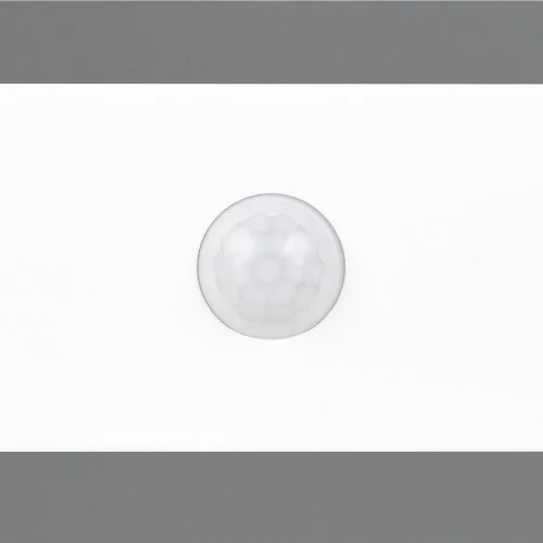 APLIQUE EXTERIOR SOLAR HÍBRIDO 6W 4000K C/SENSOR IP44 BLANCO BEGA