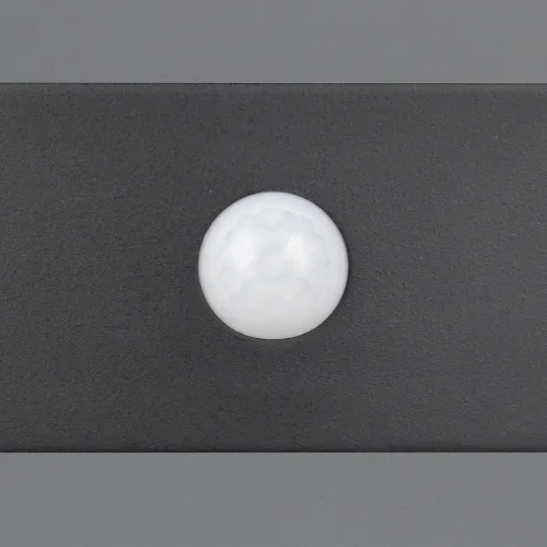 APLIQUE EXTERIOR SOLAR HÍBRIDO 6W 4000K C/SENSOR IP44 NEGRO BEGA