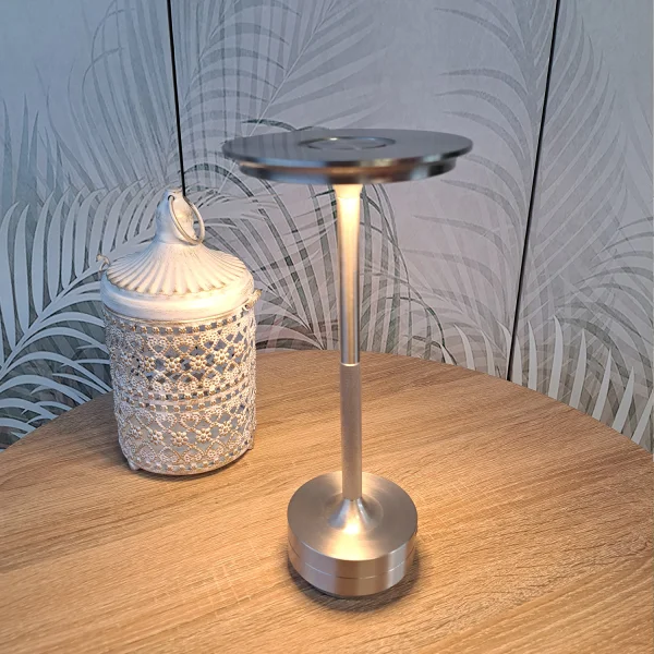 LÁMPARA DE MESA LED RECARGABLE INALÁMBRICA 213LM NÍQUEL IP44 ESTIVA