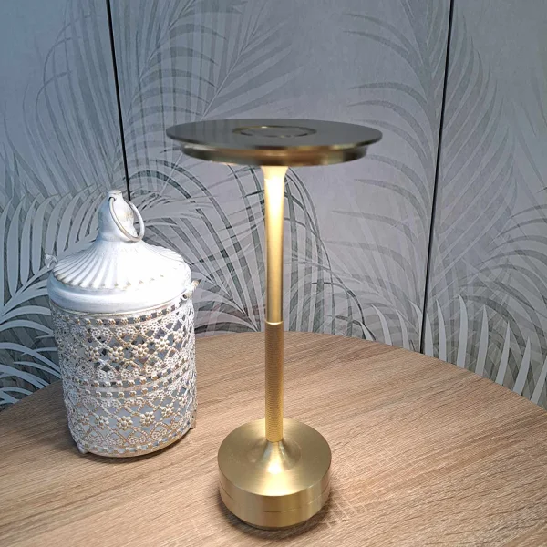 LÁMPARA DE MESA LED RECARGABLE INALÁMBRICA 213LM DORADA IP44 ESTIVA