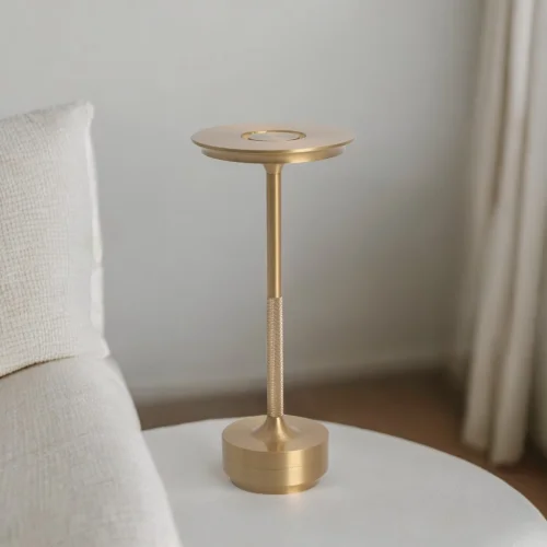 LÁMPARA DE MESA LED RECARGABLE INALÁMBRICA 213LM DORADA IP44 ESTIVA